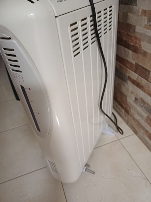 Vende-se aquecedor a óleo UFESA