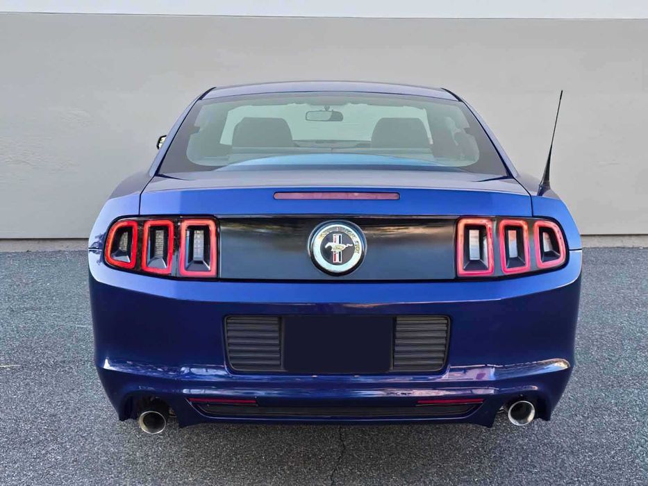Ford Mustang V6      2014