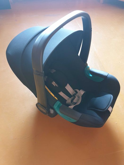 Fotelik samochodowy Romer Britax BabySafe3 i-Size 0-13kg z bazą ISOFIX