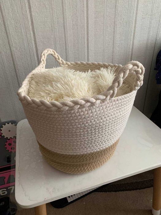 Кошик з шнура для зберігання