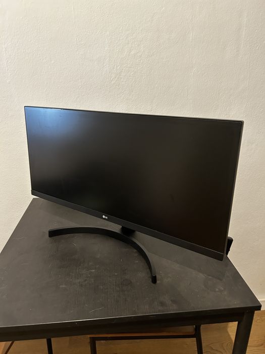 Monitor LG 29” UltraWide IPS 29WL500-B – Excelente Estado