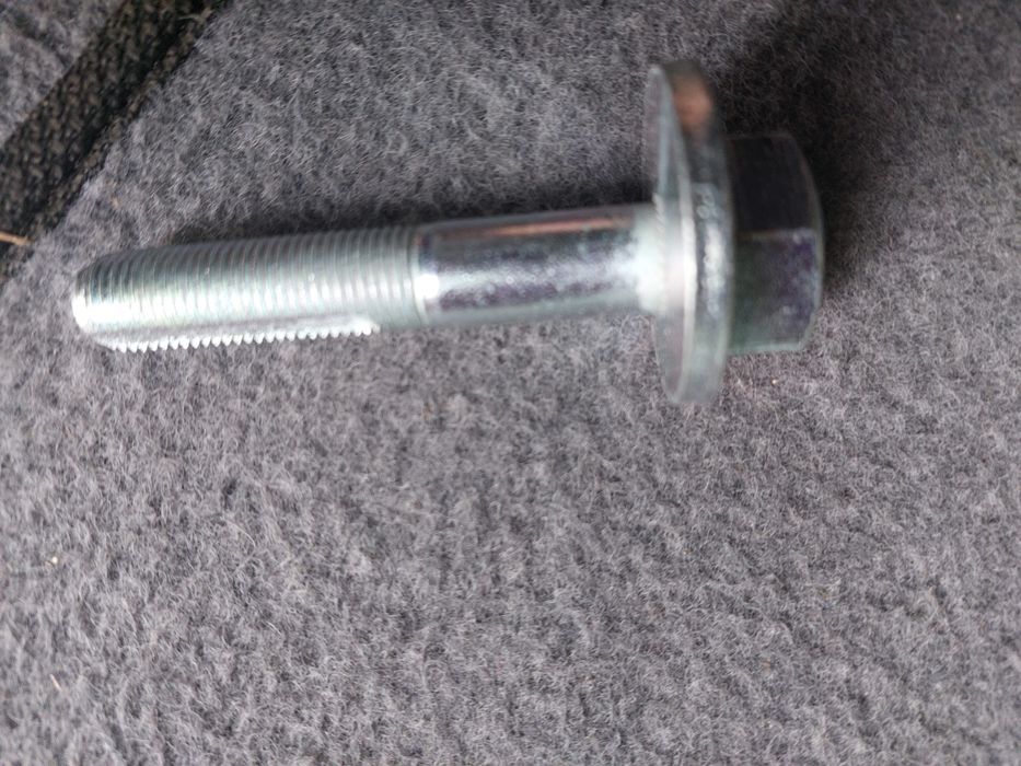 Важіль задньої підвіски поперечний Hyundai/KIA,