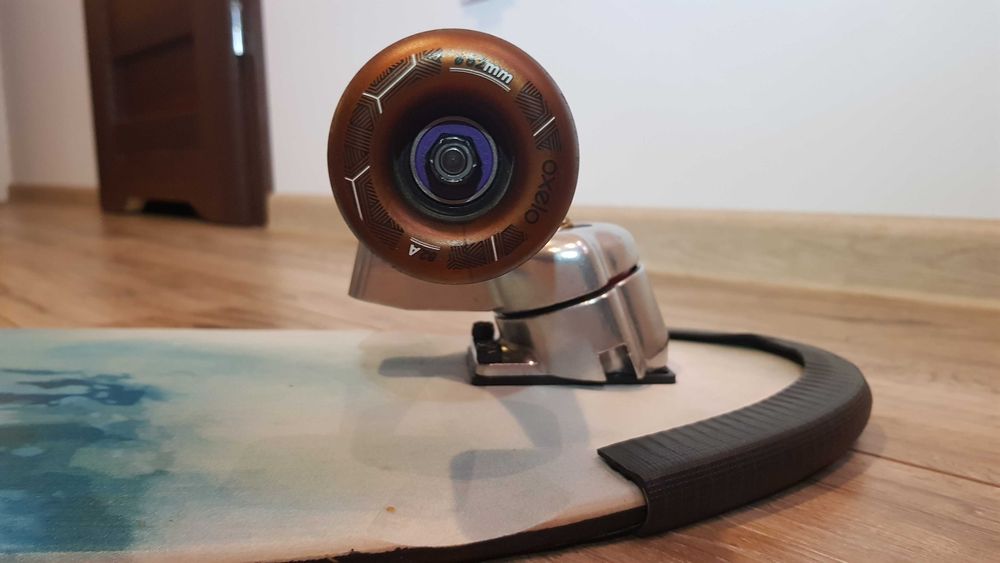 Deskorolka Longboard Cruiser Surfskate 32" jak YOW Meraki