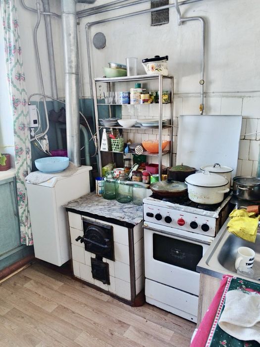 Продам 3-х квартиру вул. Лихвинськоі Стінки