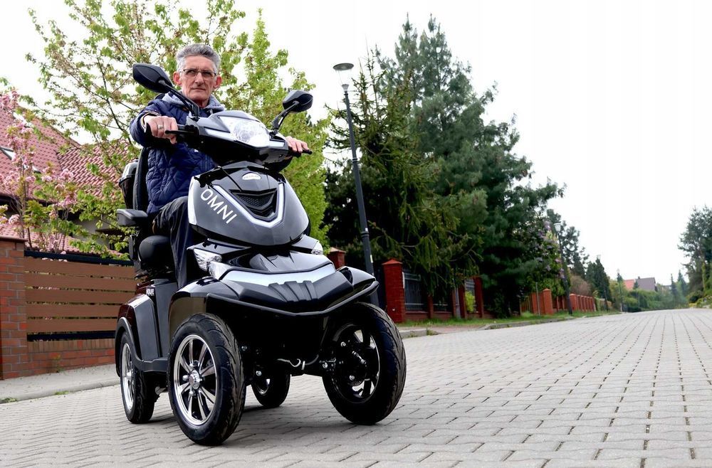 Skuter inwalidzki elektryczny czterokołowy 4 kolowy dla seniora Medilife OMNI 1000W zasieg do 55 km pojazd medyczny