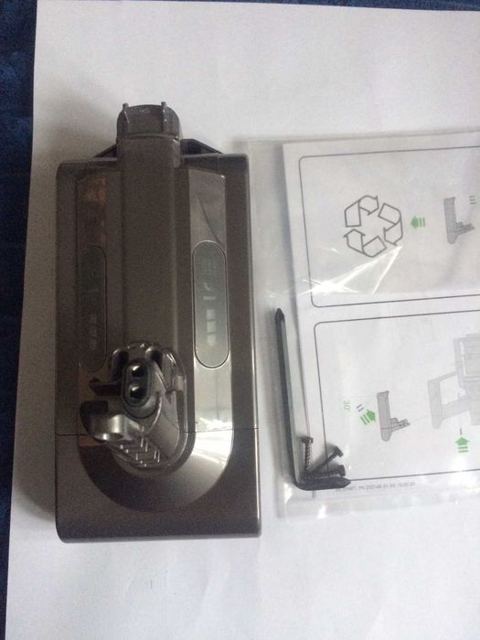 Dyson V10/SV12/SV27 nowy akumulator oryginalny .