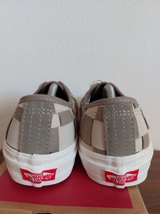 Vans Authentic Khaki 38,5 novo sem etiqueta,  caixa original.