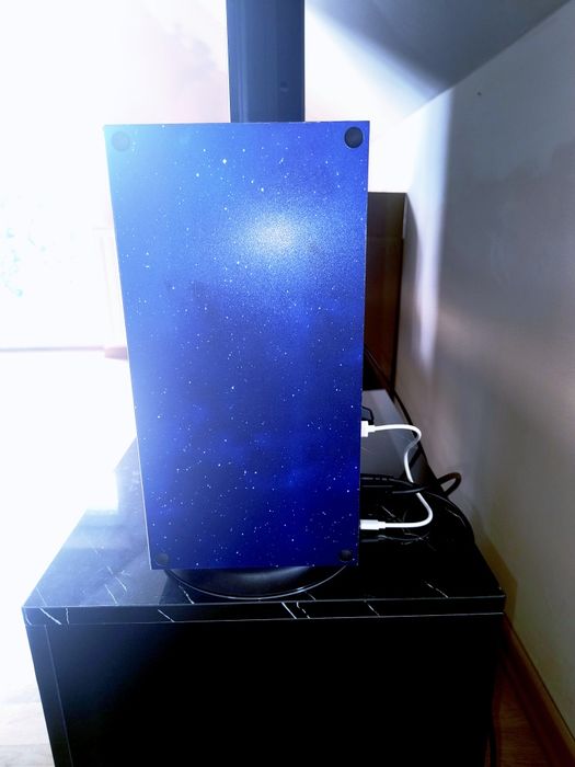 Używana, 100% sprawna konsola Xbox Series X wraz z padem