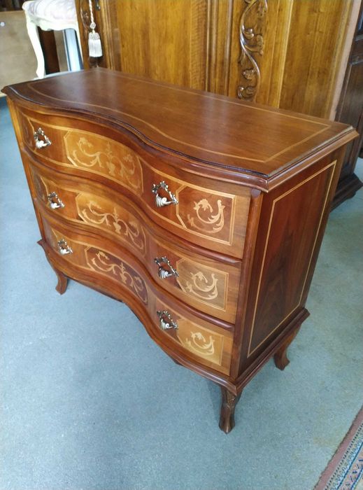 Włoska stylowa intarsjowana komoda