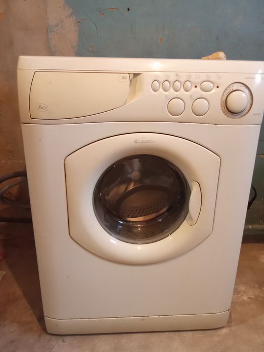 Доброго дня,продам б.у пральну машинку під ремонт або на відновлення