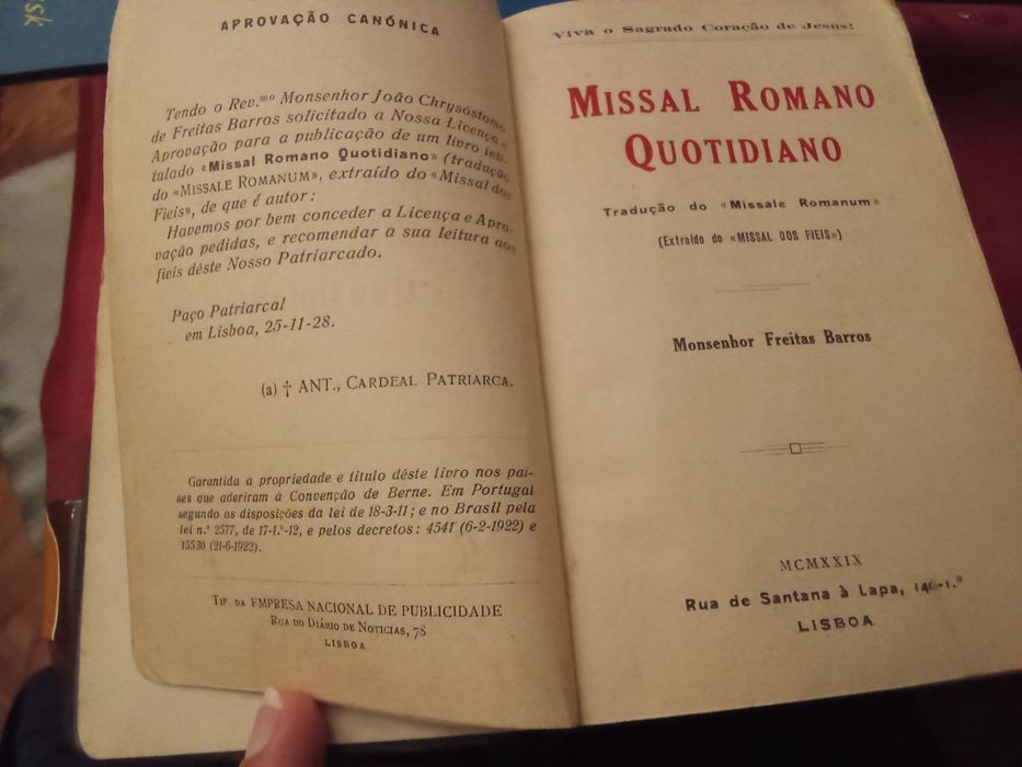 Missal romano Domingos festas 8 edicao 20E-Missal..Romano quotodiano-1 edicao.50E Desde 20E