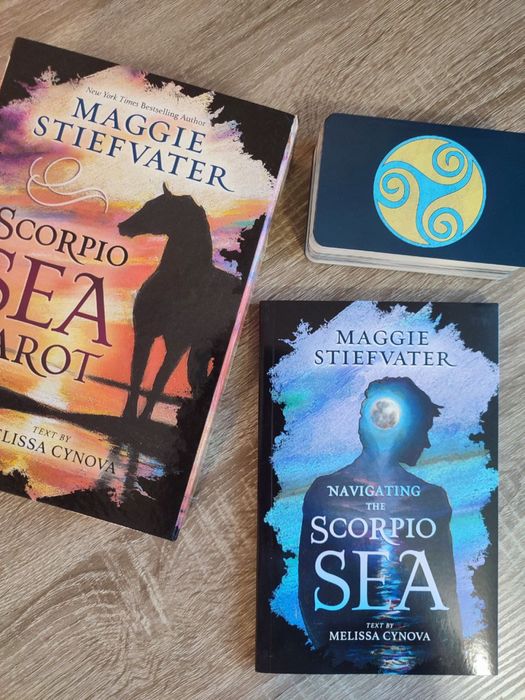 Розпродаж колод таро