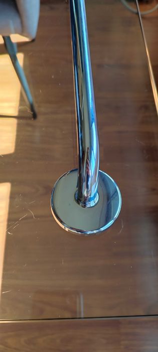 Vende-se toalheiro para WC medida 45 cm