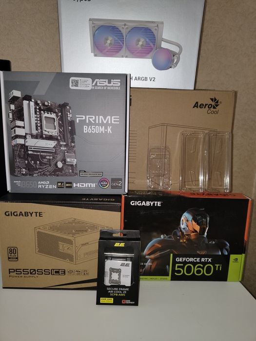 RTX5060TI 8gb DDR5 32GB 6000mhz ,Ryzen 5 8600G,NVME 1 tb