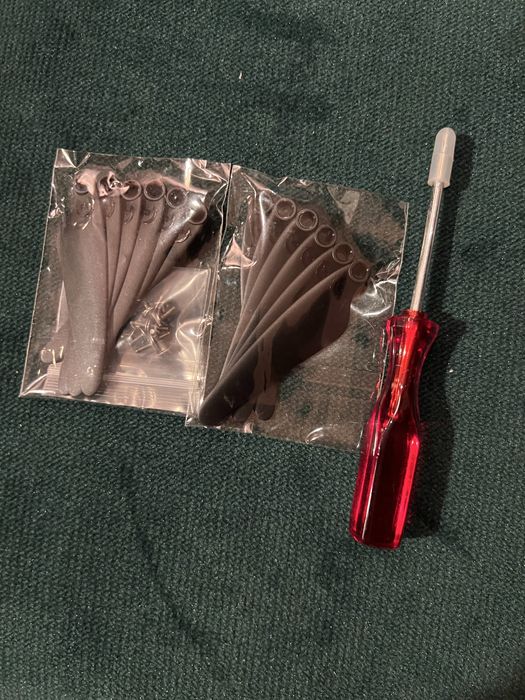 Dron HUBSAN Zino Mini se 249 g