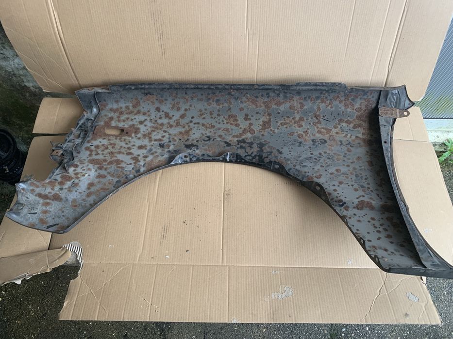 Guarda lamas Toyota Starlet  KP60 KP62 KP61