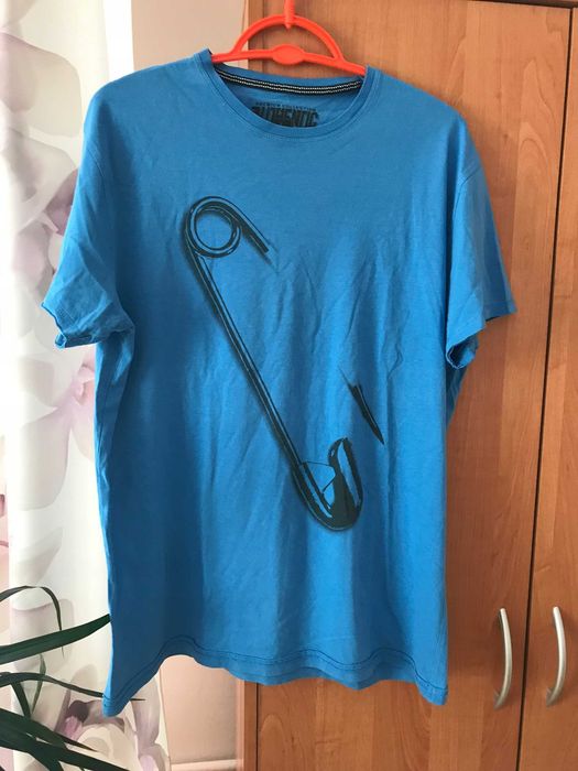 Carry Premium t-shirt  z aplIkacją agrafki  L   unisex