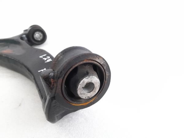 Braço de suspensão frente esquerdo VOLKSWAGEN Transporter V (7HA, 7HH,