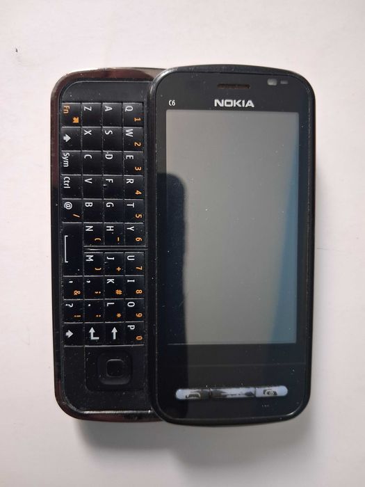 Telefon komórkowy NOKIA C6-00 sprawny.
