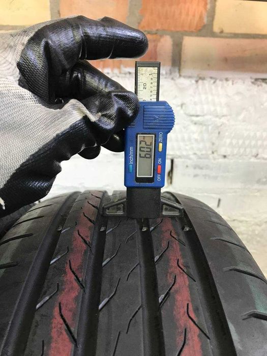 Літні шини 215/60 R17 Continental EcoContact 6Q (8569)