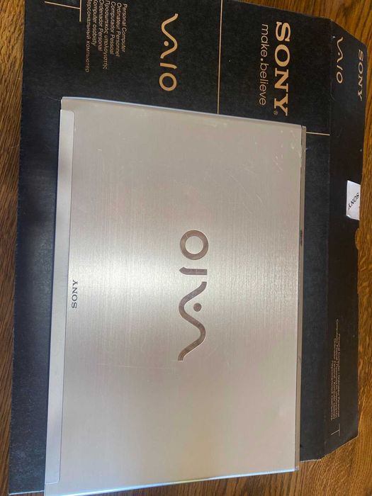 Ультратонкий Ноутбук Sony Waio  SVT131B11V