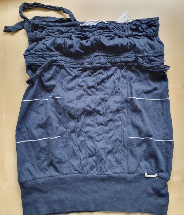 Bluzka z odkrytymi ramionami marki Superdry (36/S)