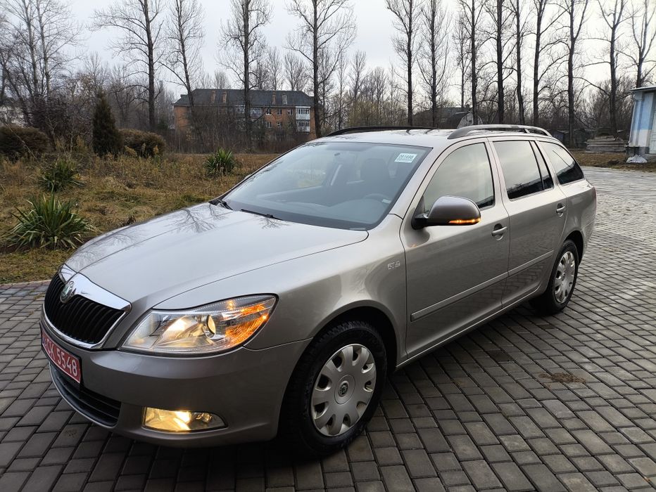 Skoda Octavia 2011 року Свіжопригнана з Австрії 1.6 МПІ mpi Шкода