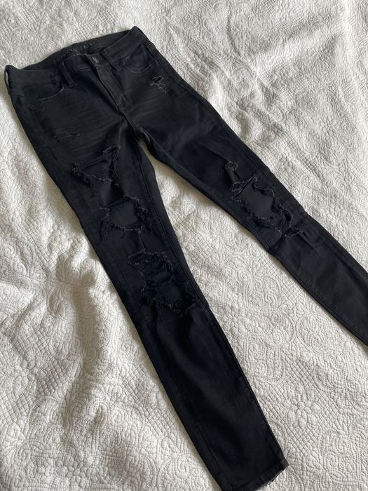 Nowe! Czarne jeansy z dziurami American Eagle rozm 4 Usa 36 EUR