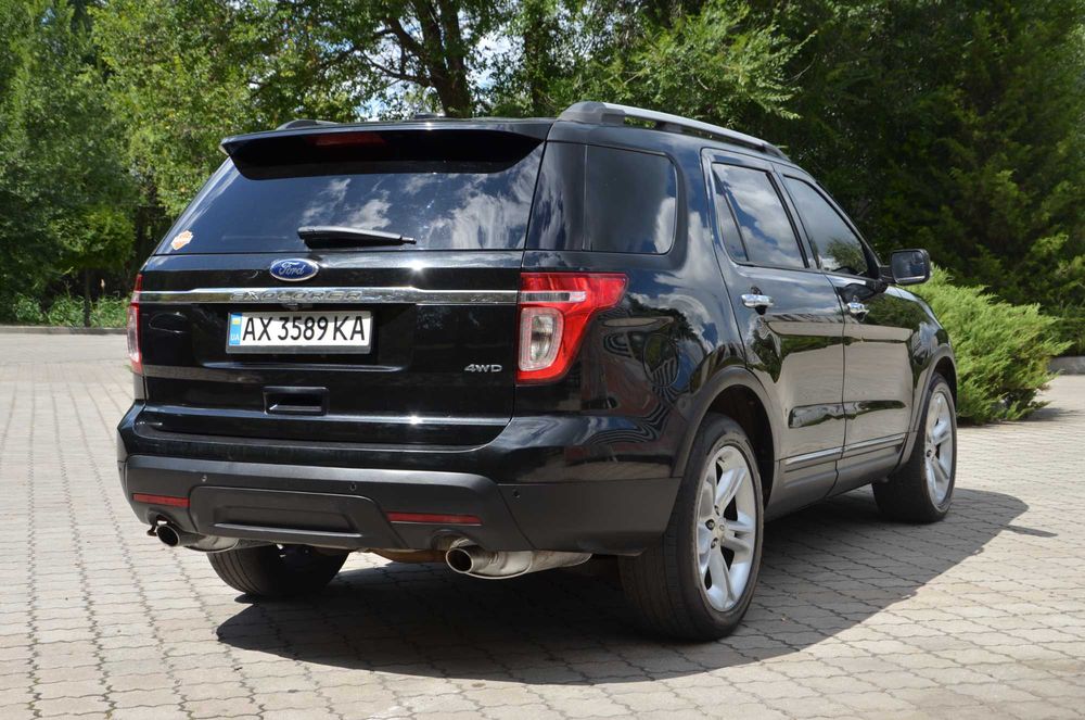 Продам FORD EXPLORER 2013 года выпуска