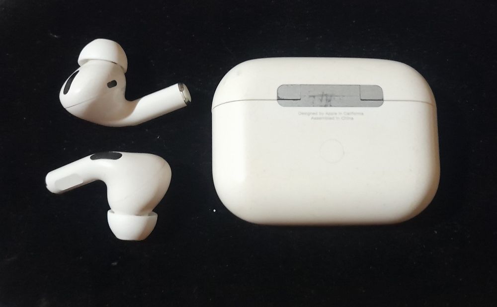 Навушники Apple AirPods