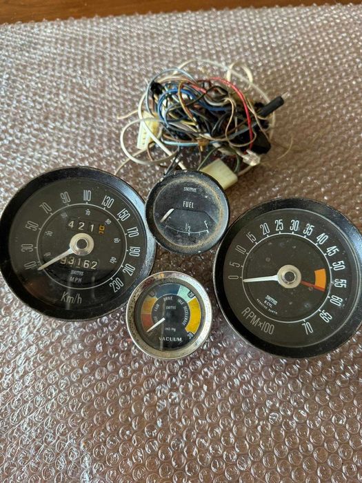 Conjunto de Manómetros Smiths Triumph + Cablagem de Iluminação