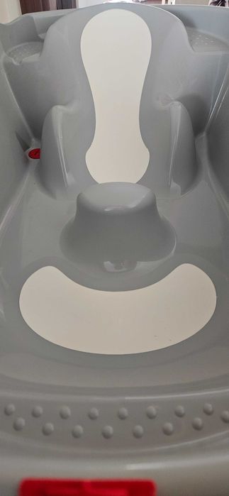 Banheira unisexo com medidor de temperatura