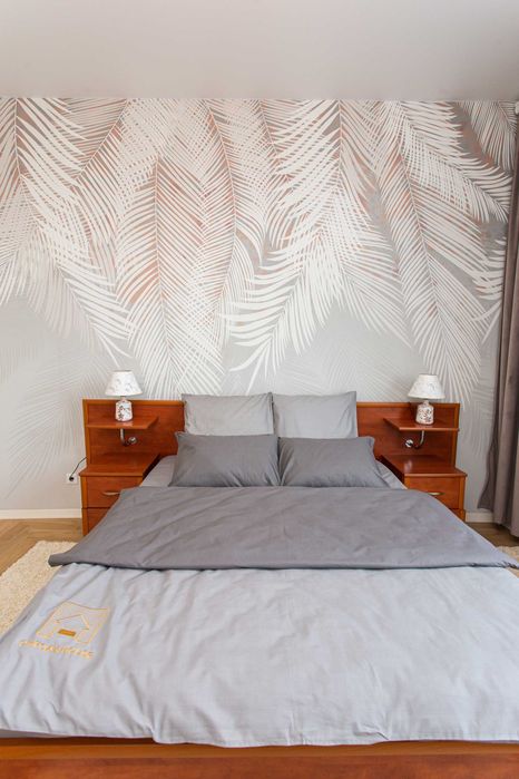 Центр. Вул. Б. Хмельницького 17. 2 кімнати. Квартира подобово