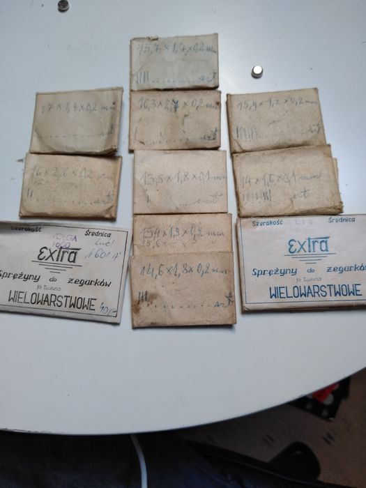 Sprezyny do zegarkow naręcznych i kieszonkowych