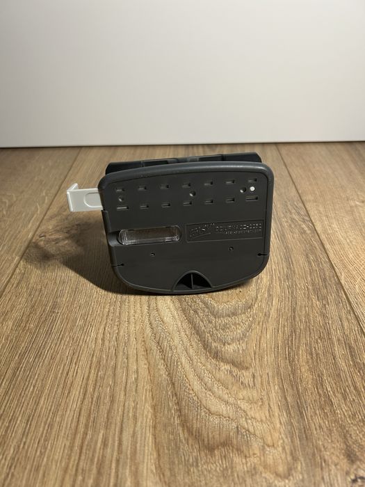 Dziurkacz Easy czarny dziurkacz-2252