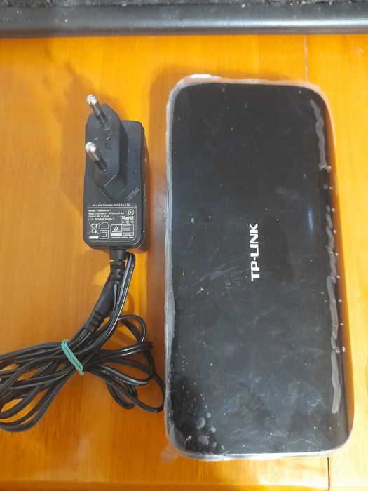 коммутатор TP-LINK TL-SG1008D