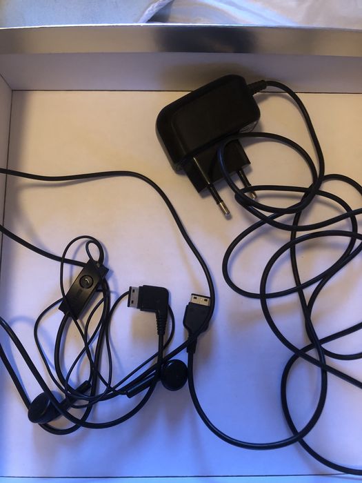 Carregador e auricular com fios samsung