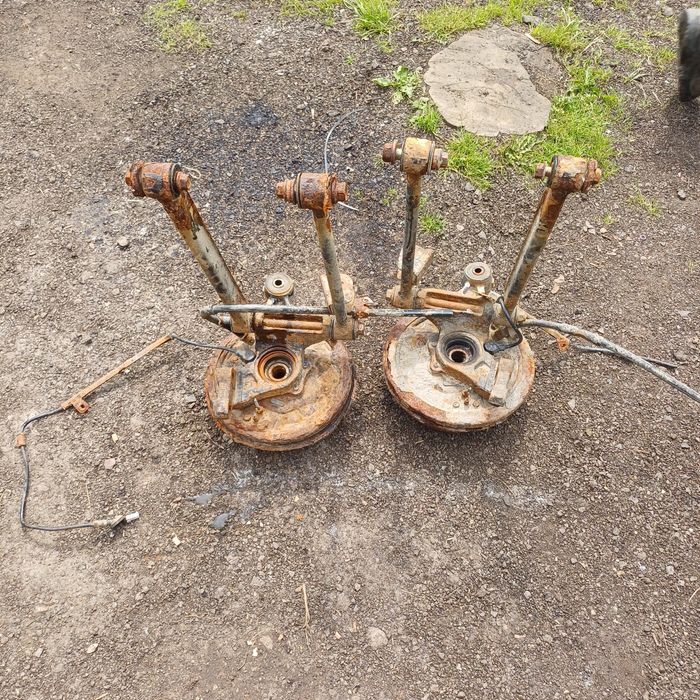 Subaru forester SF 1 2.0 00-02r задня підвіска барабани ричаги