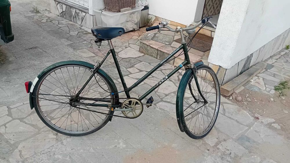 Tenho esta linda bicicleta holandesa para venda