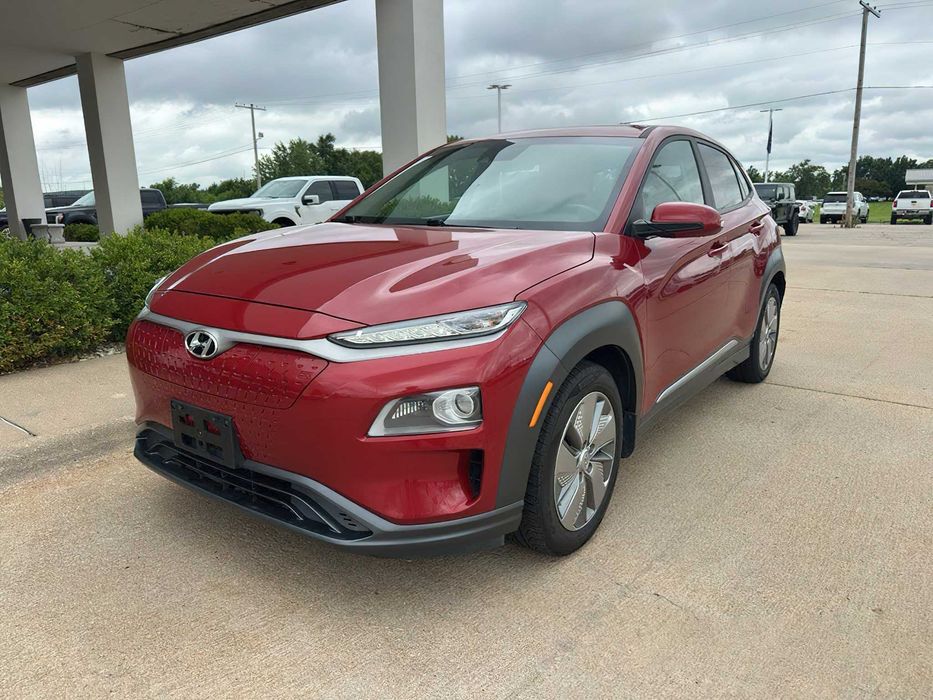 Hyundai Kona EV      2021