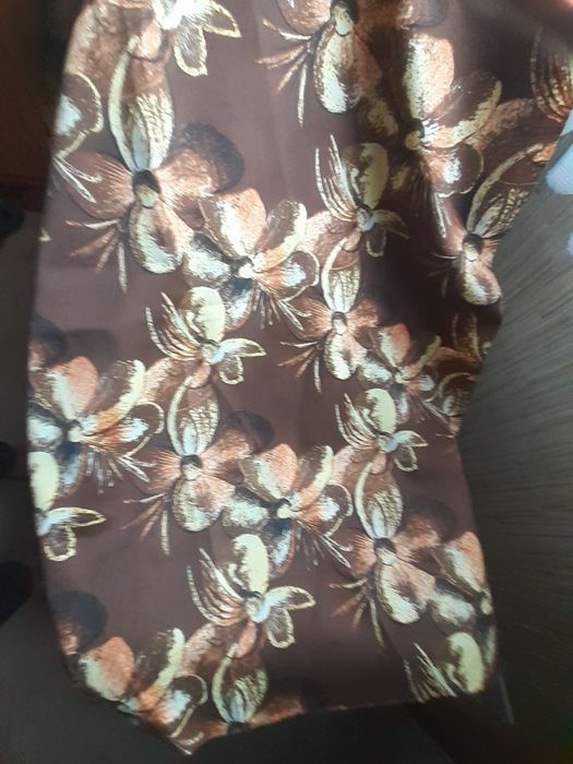 Materiał w kwiaty 4 małe kupony
