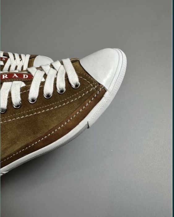 Кеди/кросівки з натуральної замші Prada 38р на пласкій підошві