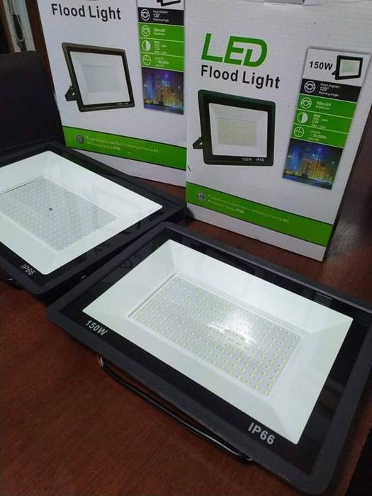 Foco projetor IP 66 Led 150w/200w 6500k 220v luz branca