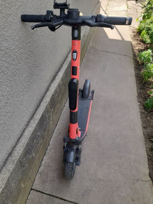 Електросамокат Segway Ninebot Voi Pro