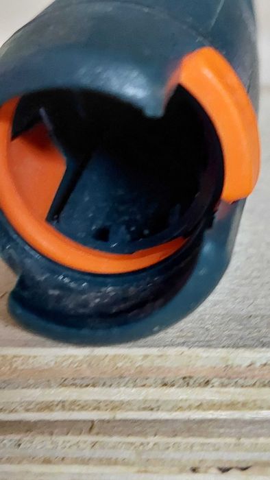 Black & Decker - Aparafusadora