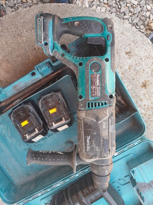 Młotowiertarka makita dhr 241