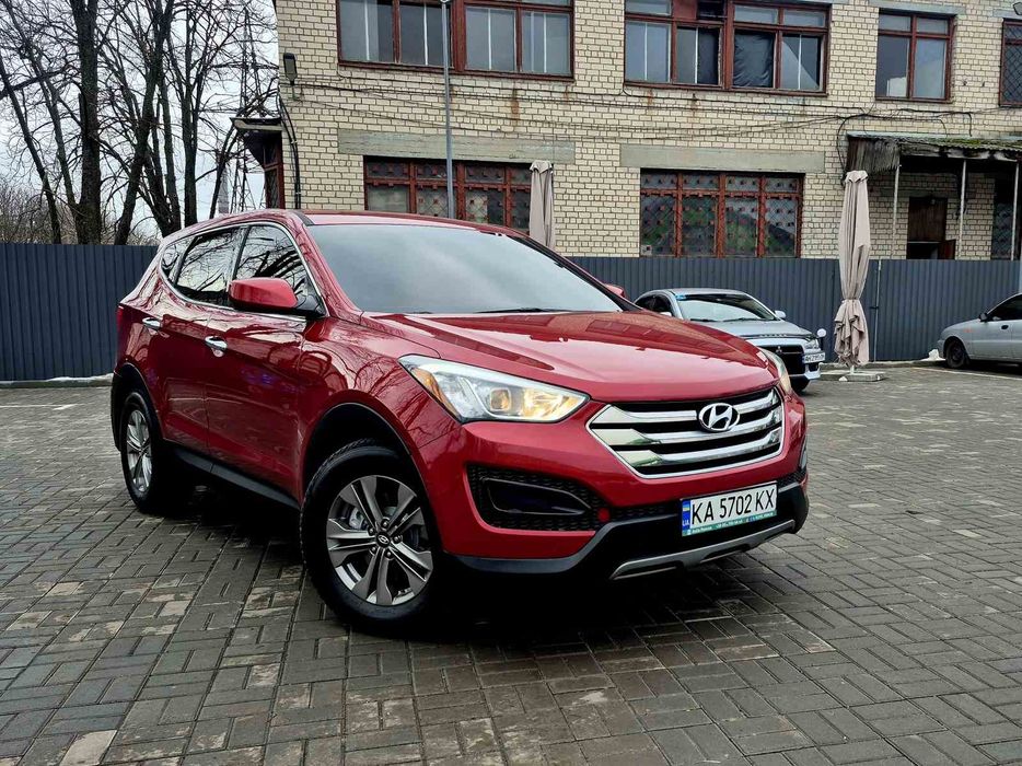 Продам Hyundai Santa FE 2015 года