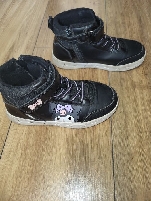 Buty dla bliźniaczek 31 i 32 kuromi