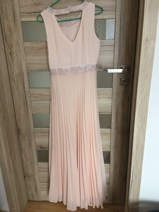 Elegancka sukienka