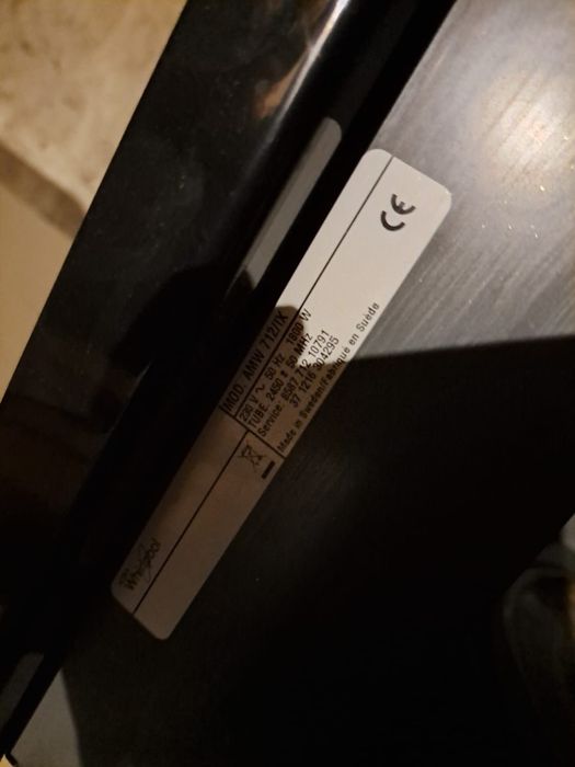 Mikrofalówka Whirpool do zabudowy AMW 712/IX